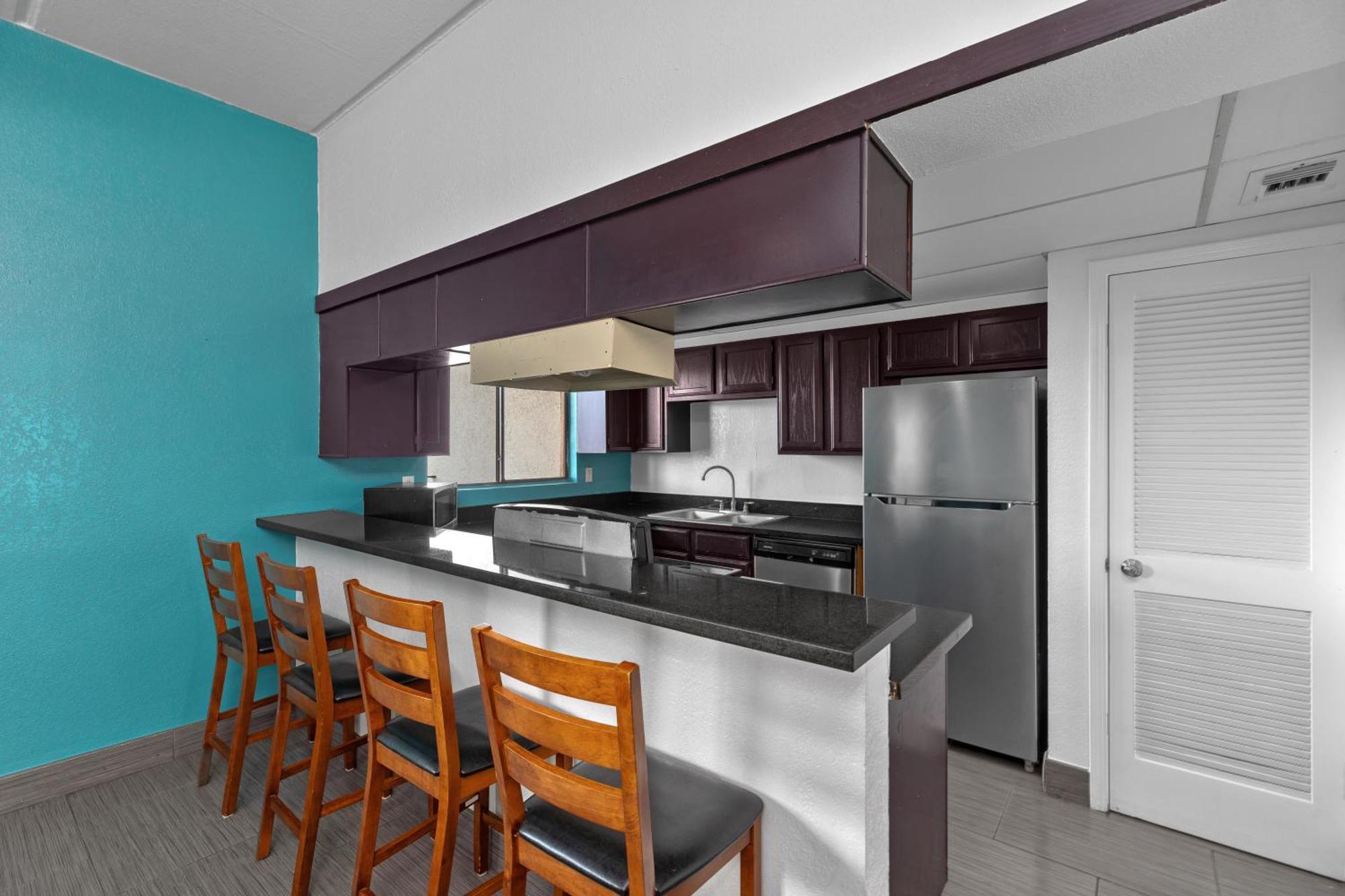 Windwater Hotel And Marina South Padre Island Room photo